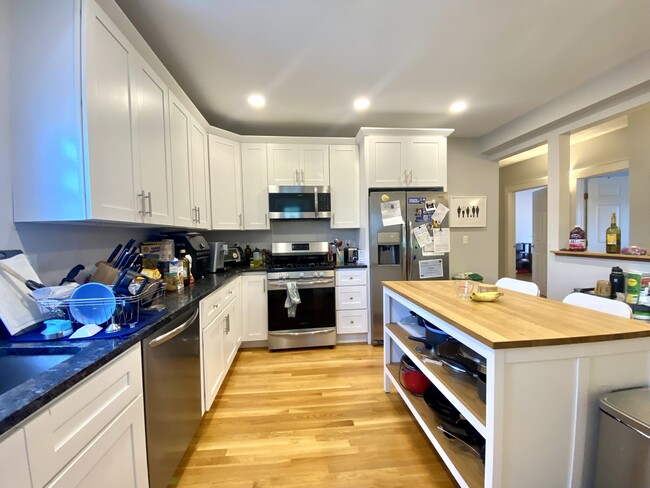 1433 Cambridge St, Unit 1A