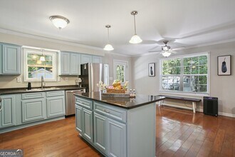 102 Hickory Dr in Peachtree City, GA - Building Photo - Building Photo