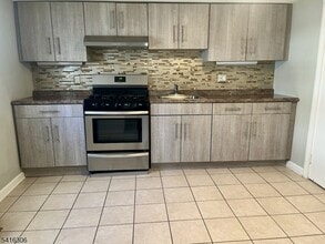 52 Maple Ave in Rockaway, NJ - Building Photo - Building Photo