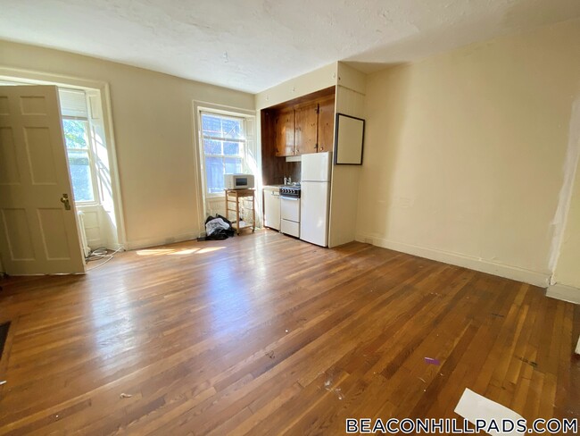 property at 90 Myrtle St