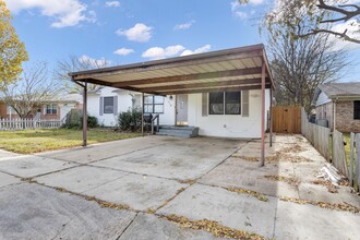 814 E Centennial St in Sherman, TX - Building Photo - Building Photo