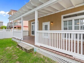 2396 Palm Harbor Dr in Fort Walton Beach, FL - Building Photo - Building Photo