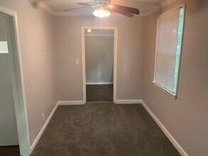 5250 Greenwood Ln in Mobile, AL - Building Photo - Building Photo