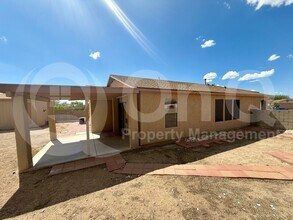 8149 S Sunny River Pl in Tucson, AZ - Foto de edificio - Building Photo