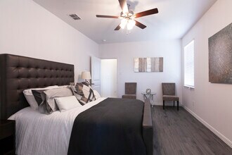 1442 Lakebrook Dr in Waxahachie, TX - Building Photo - Building Photo