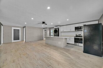 6375 86th Ln in Vero Beach, FL - Building Photo - Building Photo