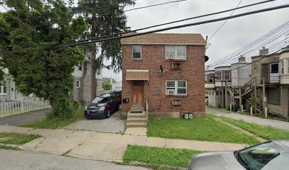 3720 Berry Ave, Unit Apartment in Drexel Hill, PA - Building Photo