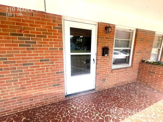110 Maple Cir in Belmont, NC - Building Photo - Building Photo