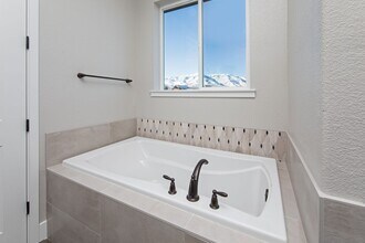7719 Enclave Ky Rd in Reno, NV - Building Photo - Building Photo