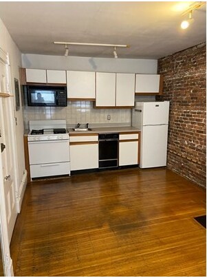 58 S Russell St, Unit 5 in Boston, MA - Building Photo - Building Photo
