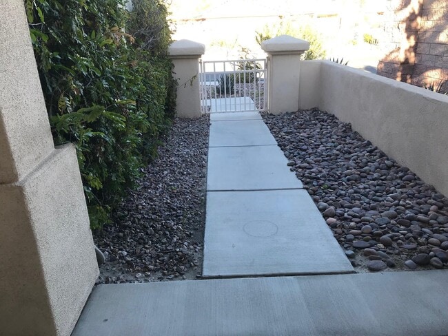 78491 Glastonbury Way in Palm Desert, CA - Building Photo - Building Photo