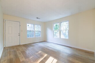 2977 Pearl St in Atlanta, GA - Building Photo - Building Photo