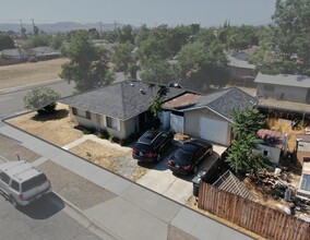 5 Parcel SFR Portfolio (Hemet - 2 Bed/1 Bath) in Hemet, CA - Building Photo - Building Photo