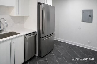 660 Clyde Ave in Calumet City, IL - Building Photo - Building Photo