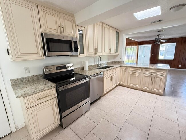 property at 2877 Seminole Rd