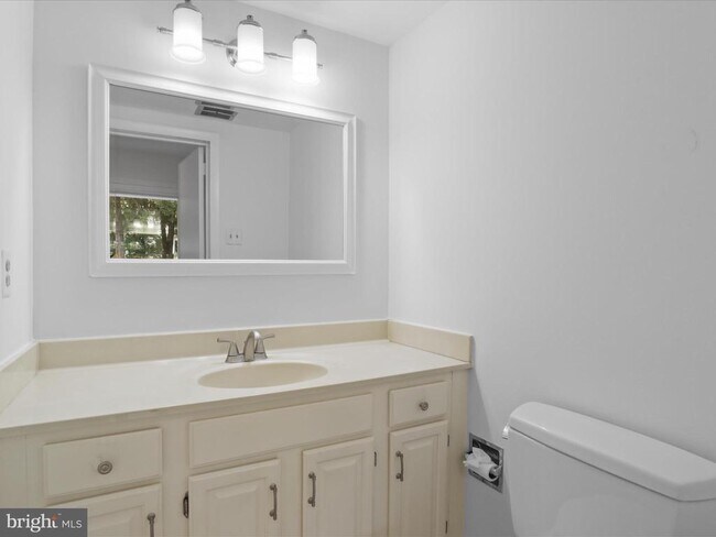 property at 11645 Newbridge Ct