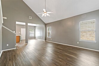 598664075 A in Rosharon, TX - Building Photo - Building Photo