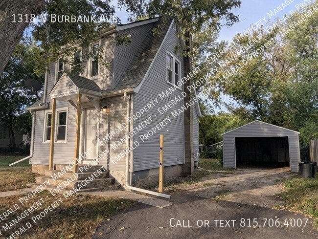 1318 N Burbank Ave in Rockford, IL - Building Photo - Building Photo