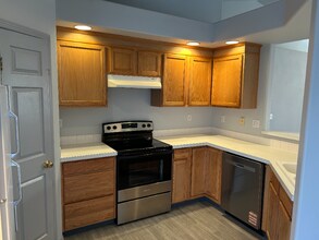 607 Meadowbrook Dr in Nampa, ID - Foto de edificio - Building Photo