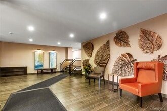 372 Central Park Ave in Scarsdale, NY - Building Photo - Building Photo