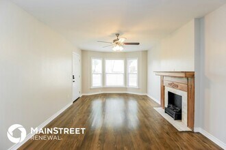 3809 NW 24th St in Oklahoma City, OK - Foto de edificio - Building Photo