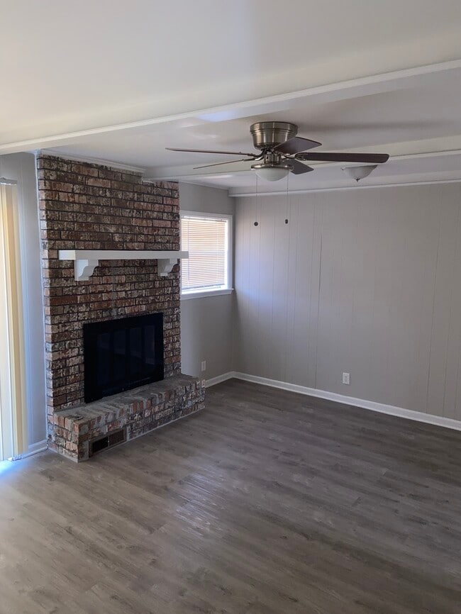 7517 E 53rd Pl in Tulsa, OK - Building Photo - Building Photo