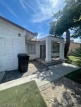 2932 E Demetrius Ave in Las Vegas, NV - Building Photo - Building Photo