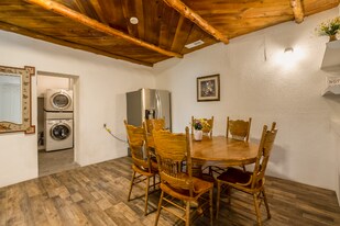 8312 Guadalupe Trail NW in Los Ranchos de Albuquerque, NM - Building Photo