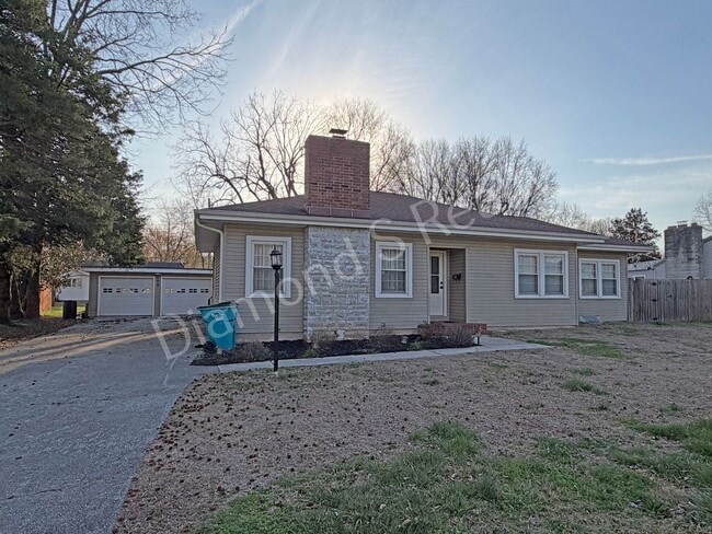 1918 S Kings Ave in Springfield, MO - Building Photo - Building Photo