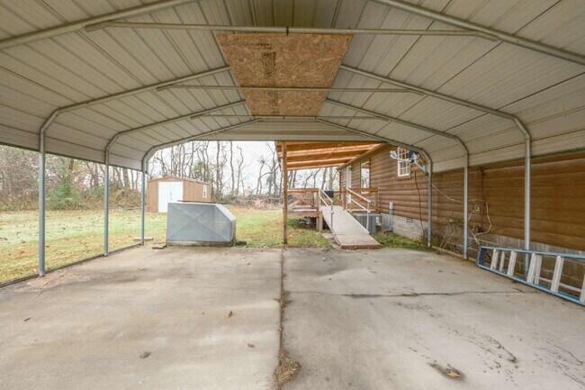 704 King Rd in Martin, TN - Building Photo - Building Photo