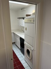 1111 Washington Ave, Unit 303 in Santa Monica, CA - Foto de edificio - Building Photo