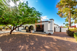 2220 W Monterey Ave in Mesa, AZ - Building Photo - Building Photo