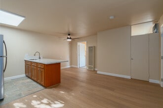 The Montecito in West Sacramento, CA - Foto de edificio - Building Photo