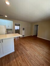 1244 1/2 S Westgate Ave, Unit 1240 .25 in Los Angeles, CA - Foto de edificio - Building Photo