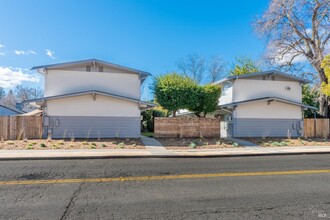 140 Cernon St in Vacaville, CA - Building Photo - Building Photo