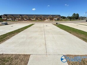 116 Foster Wy Dr in Huntsville, AL - Building Photo - Building Photo