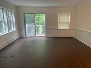 1029 Mammoth Rd in Manchester, NH - Building Photo - Building Photo