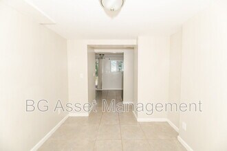 1723 Bayo Vis in San Pablo, CA - Building Photo - Building Photo