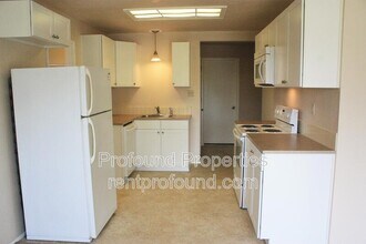 2232 SE 105th Ave in Portland, OR - Building Photo - Building Photo