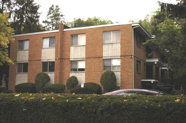 6007 Park Heights Ave in Baltimore, MD - Foto de edificio - Building Photo