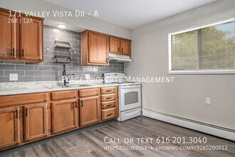 171 Valley Vista Dr in Lowell, MI - Building Photo - Building Photo
