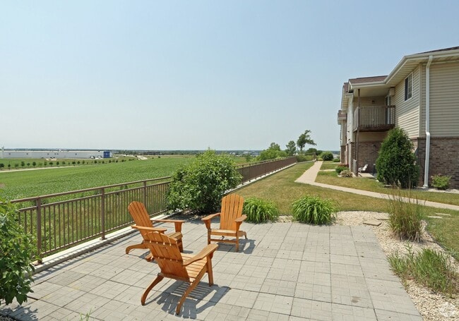 Gateway Estates Apartments in Beloit, WI - Foto de edificio - Building Photo