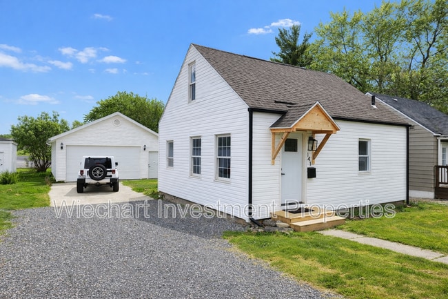 property at 141 W Lane Ave