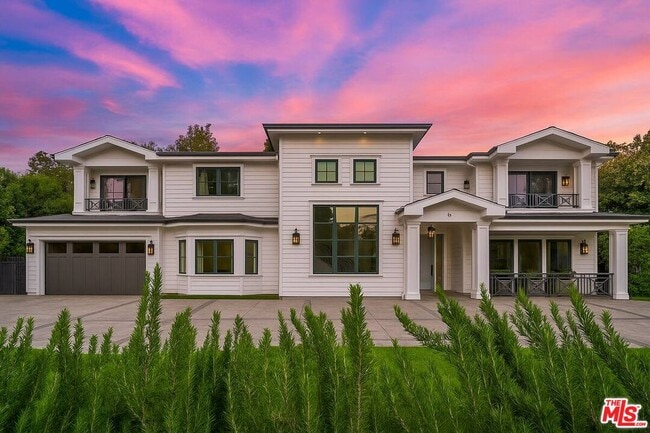 property at 126 N Canyon View Dr