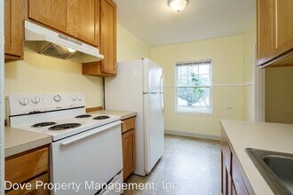 2214 Broadway St in Vancouver, WA - Building Photo - Building Photo