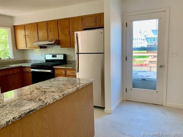 9 Pine Orchard Rd in Branford, CT - Building Photo - Building Photo