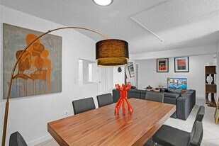 1780 NE 191st St in North Miami Beach, FL - Building Photo