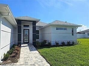 3027 SW 16th Pl in Cape Coral, FL - Building Photo