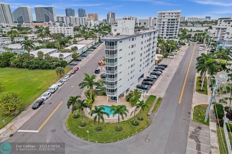 720 Bayshore Dr in Fort Lauderdale, FL - Building Photo