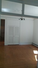 934 W Newport Ave, Unit Apt 2 in Chicago, IL - Building Photo - Building Photo